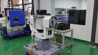 3軸電動昇降ターンテーブル